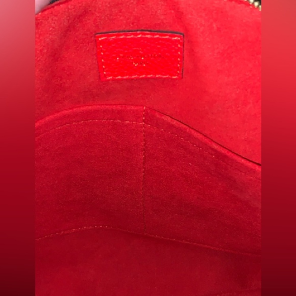 ♥️ AUTHENTIC Louis Vuitton Red Retiro NM ♥️ - Picture 11 of 15
